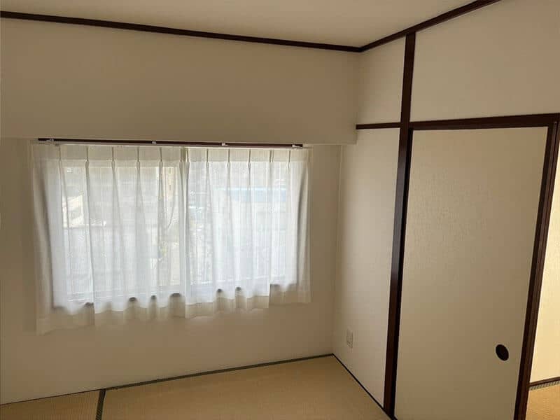 em_room_room_before