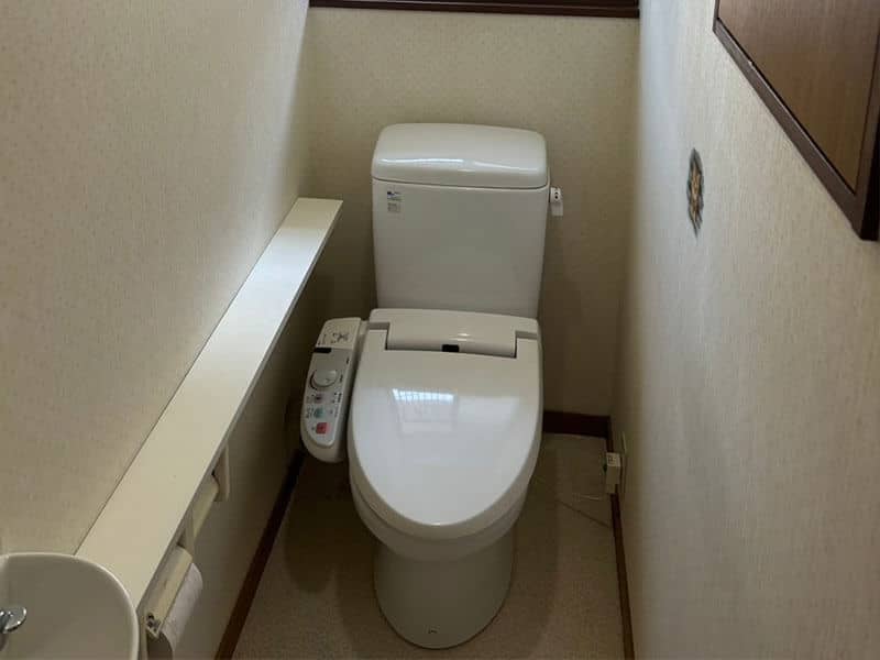 池田鉢塚戸建てトイレ_before